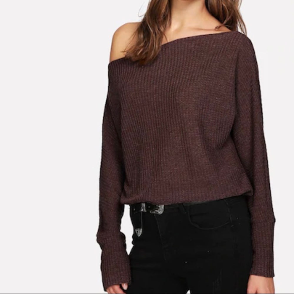 Oblique Shoulder Dolman Tee